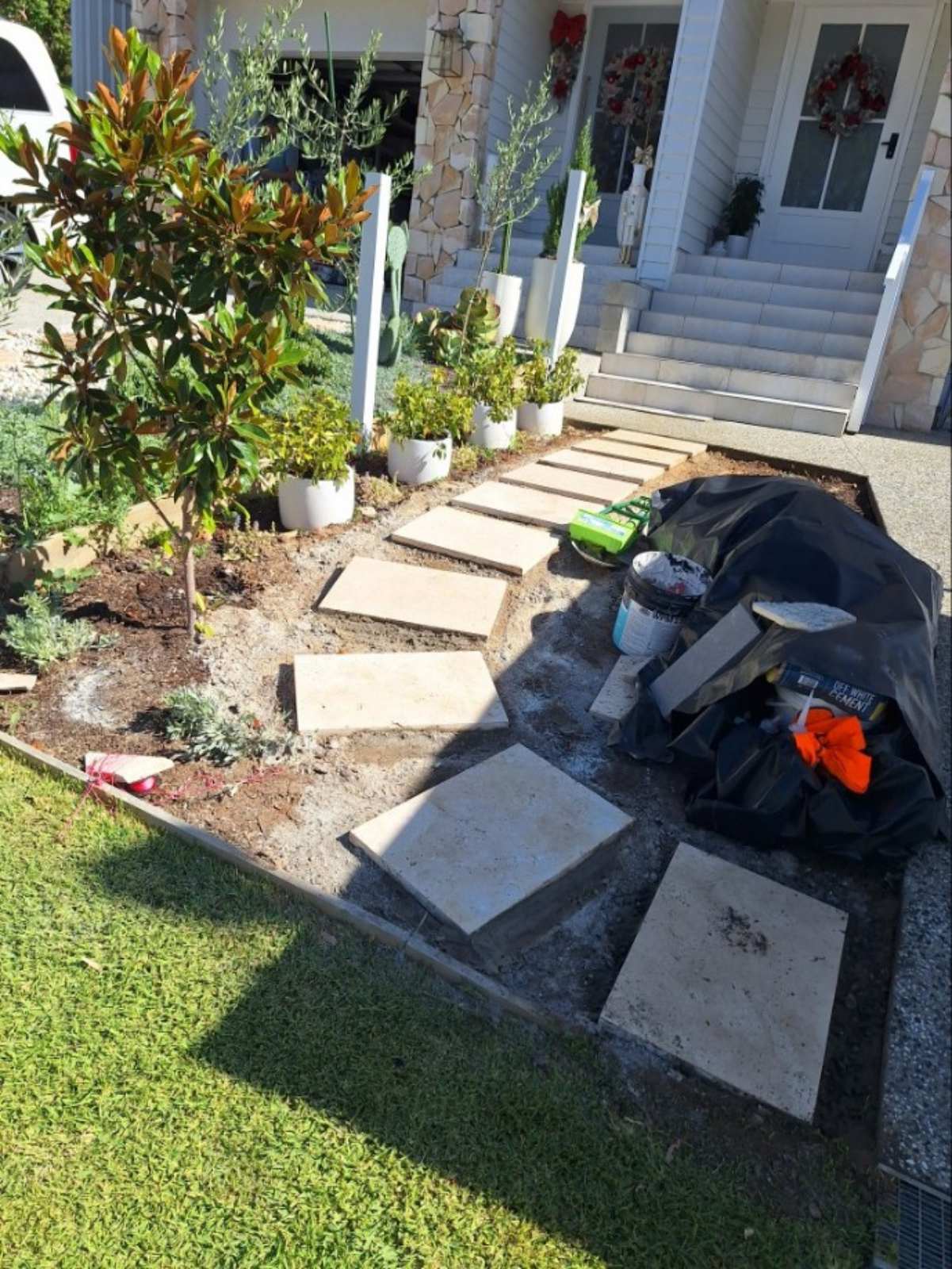 Outdoor Patio - Image 10