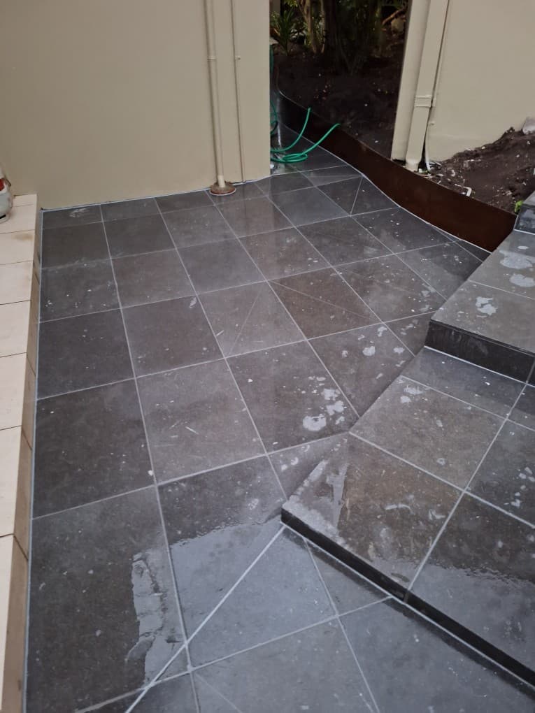 Outdoor Patio - Image 12