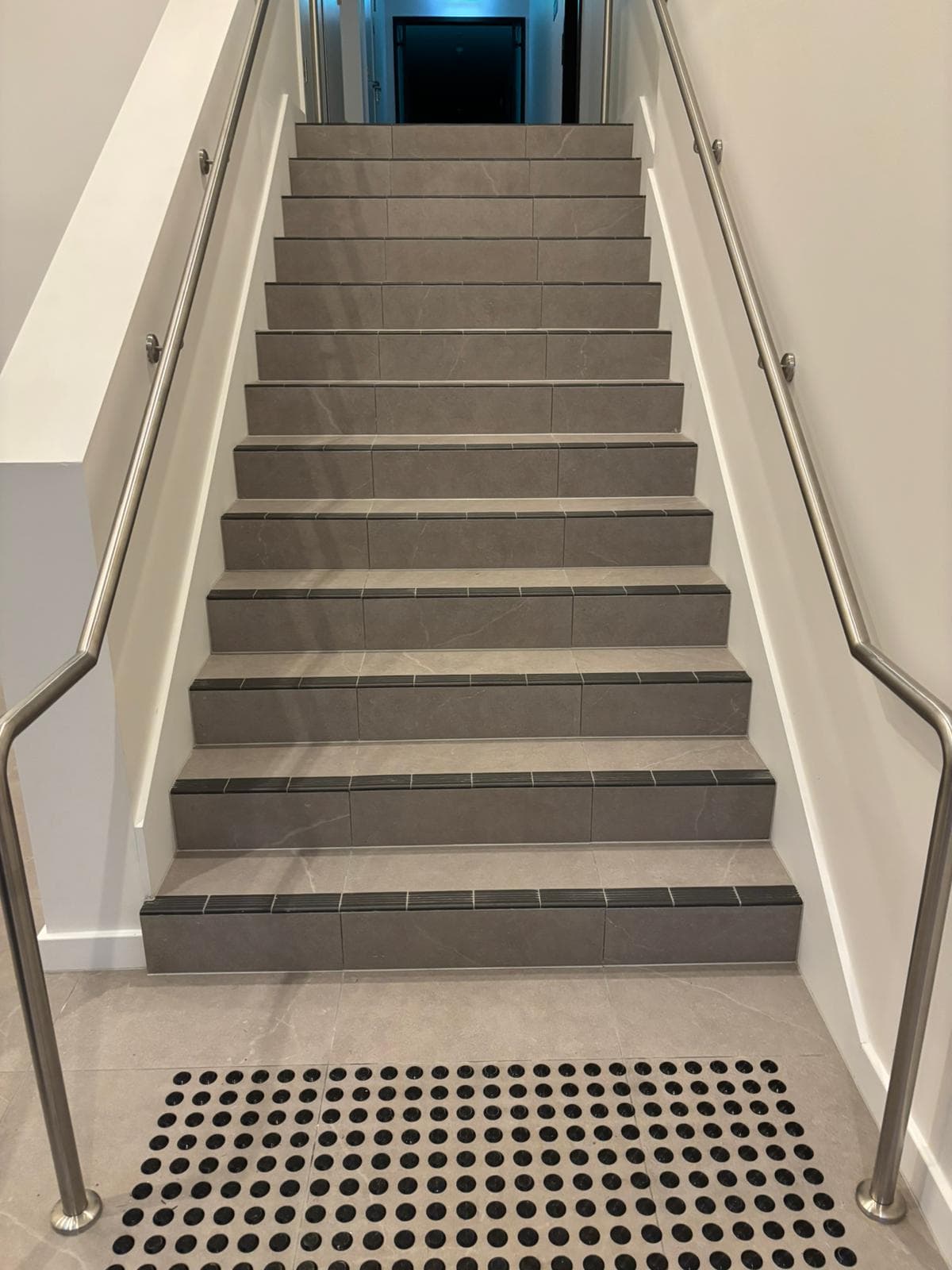 Outdoor Patio - Image 2